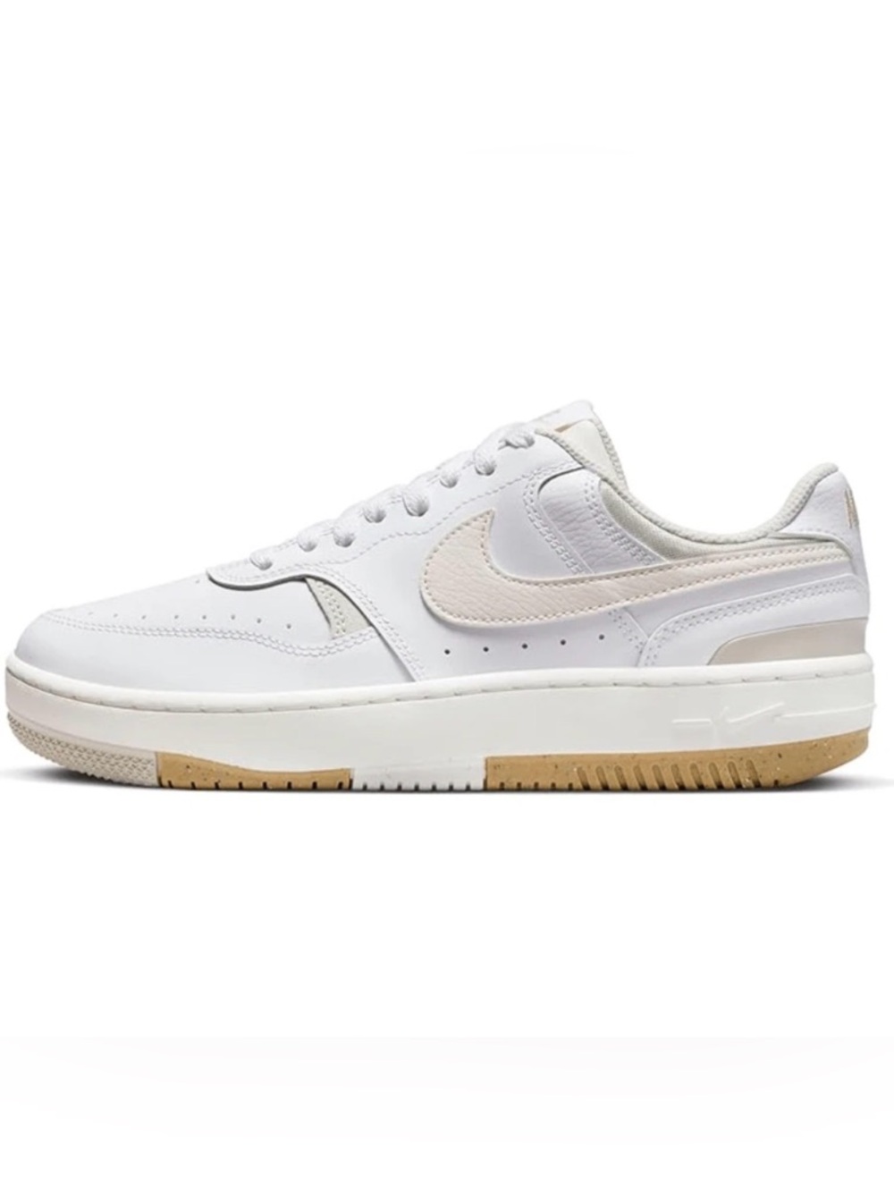 Nike Gamma Force Women’s 8.5 White/Light Bone Sneaker